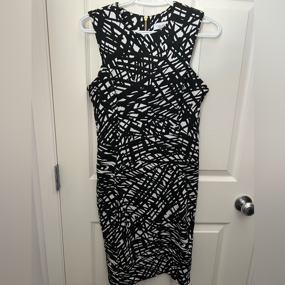 Calvin Klein Black and White Abstract Midi Dress
